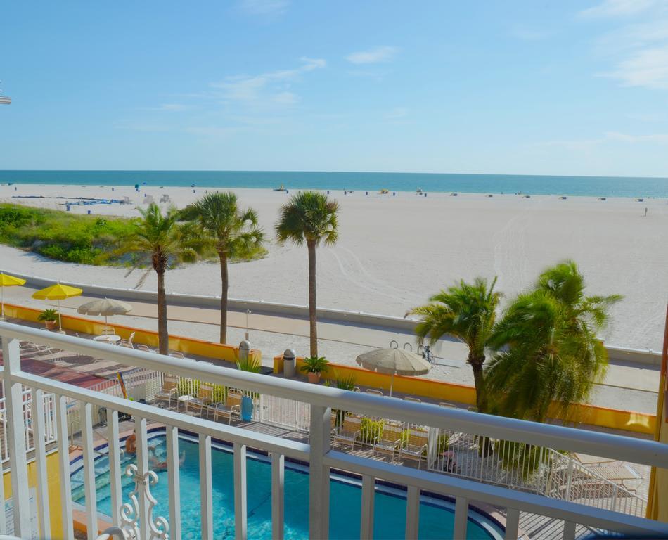 Page Terrace Beachfront Hotel سانت بيتي بيتش المظهر الخارجي الصورة